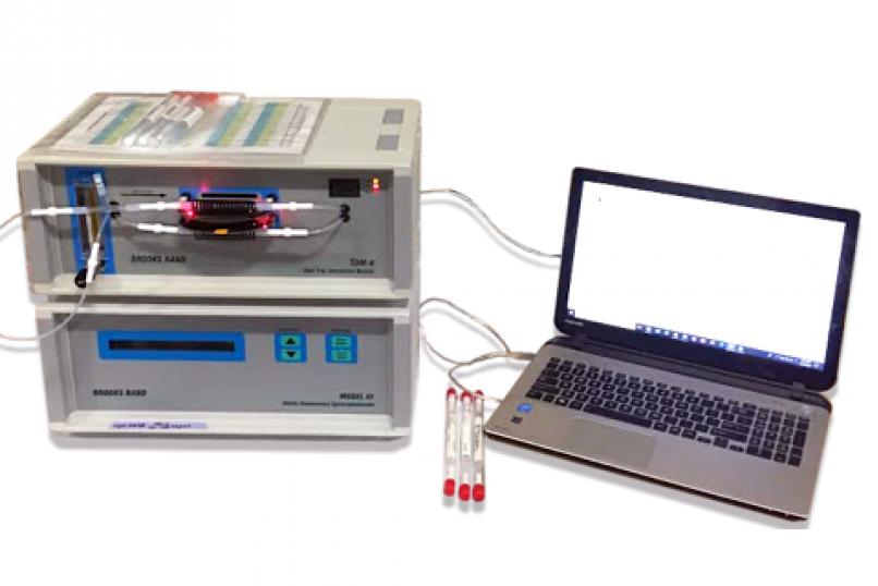 Technology_oil_gas_M4_Mercury_Monitoring_measurement_system_ISCT_Group_Service_Laptop_sync